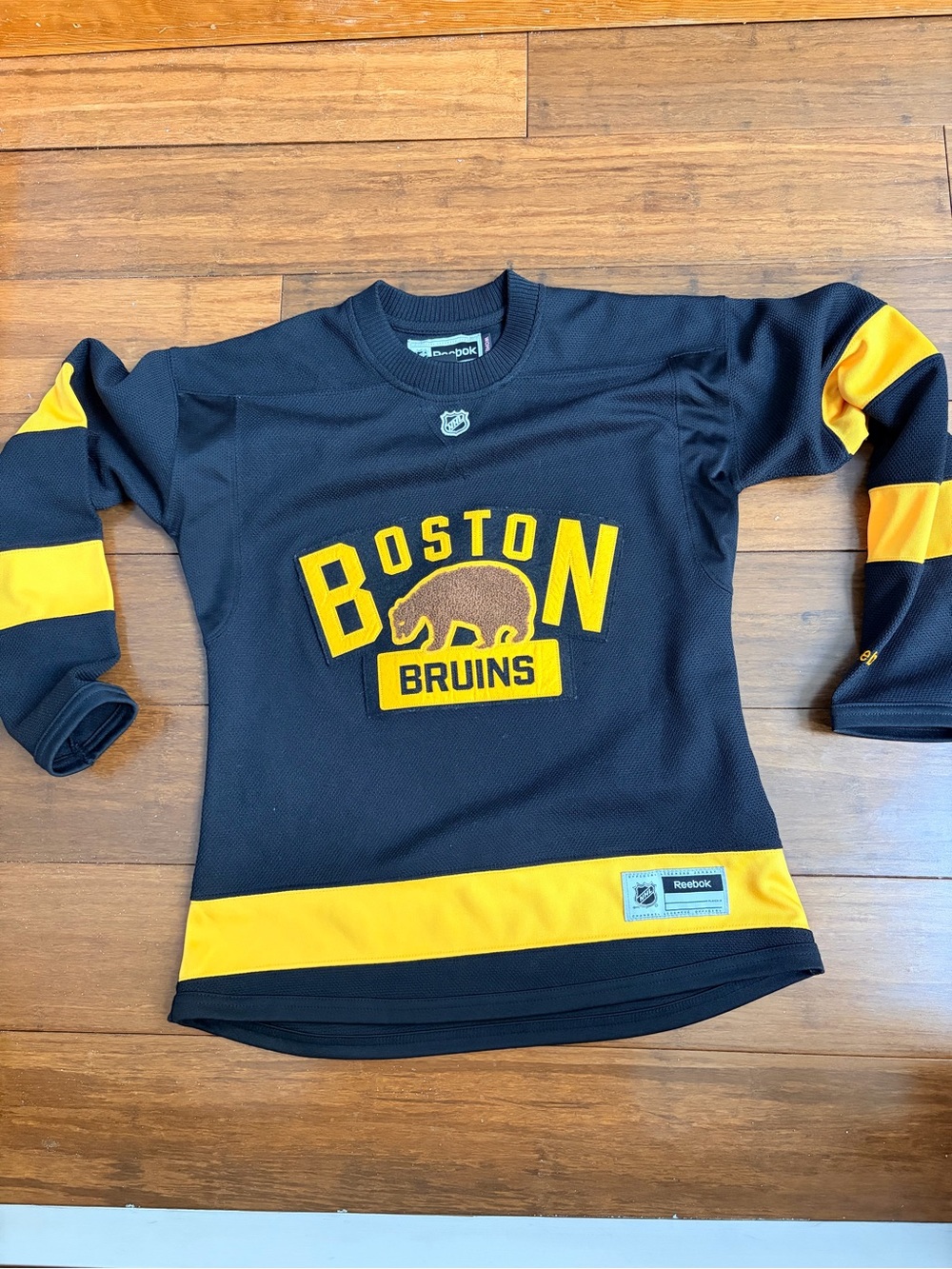 Reebok Boston Bruins Pooh Bear Team Jersey